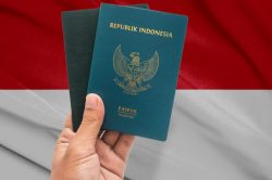 syarat paspor