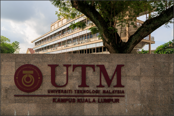 University Teknologi Malaysia UTM - Ingin Kuliah di Universitas Negeri di Malaysia? Cek di Sini