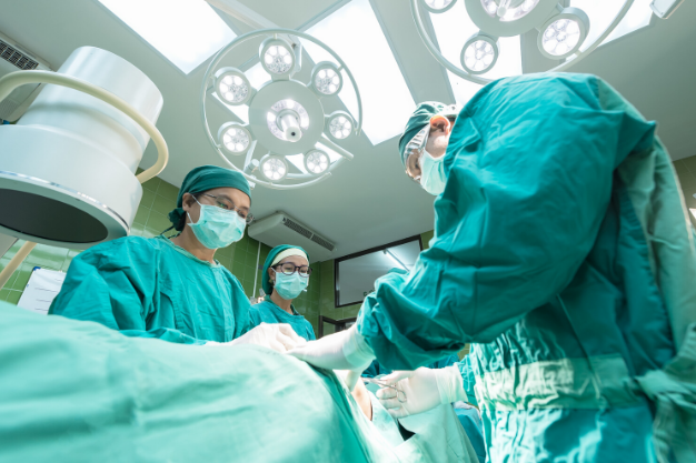 dokter operasi - Penyakit Ginjal dan Rekomendasi Rumah Sakit Ginjal di Malaysia