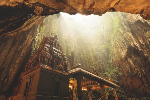 batu caves malaysia 1 - Kenali Apa Saja Fakta Menarik Seputar Batu Caves Malaysia