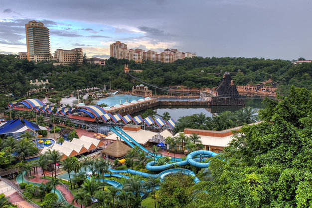 rsz 374336865 88ccdb2d1b c - Wajib Dikunjungi! Ini 5 Theme Park Paling Seru di Malaysia