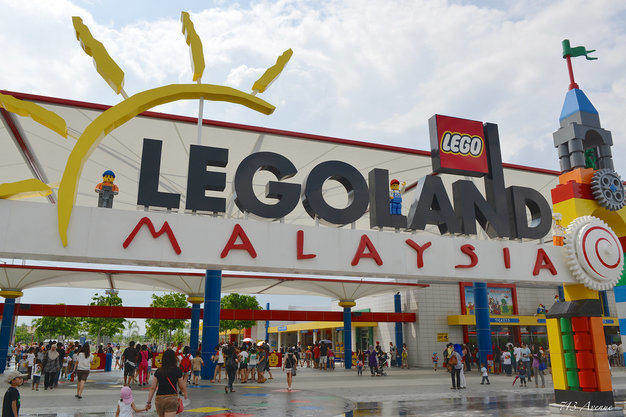 rsz 8385890402 81d95d6d01 b - Wajib Dikunjungi! Ini 5 Theme Park Paling Seru di Malaysia