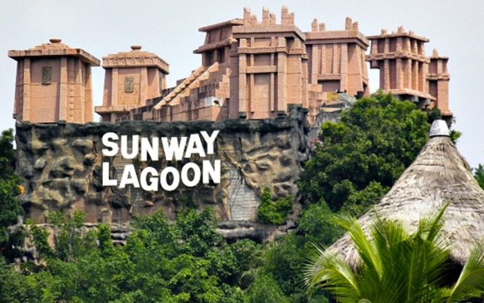 Sunway Lagoon 700x438 - 6 Taman Rekreasi Paling Ngehits di Malaysia