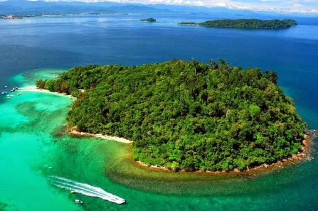 pulau di malaysia 3 - 6 Destinasi Pantai di Malaysia yang Keindahannya Sangat Luar Biasa