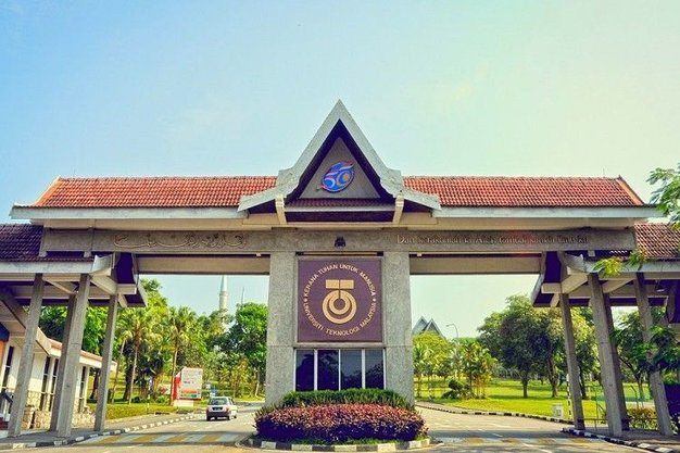 rsz main gate utm - Inilah Daftar 6 Universitas Terbaik di Malaysia