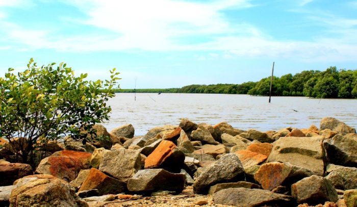 Bagan Nakhoda Omar relaksmindadotcom 700x406 - Daftar Pantai di Selangor Malaysia Yang Wajib Kamu Kunjungi!