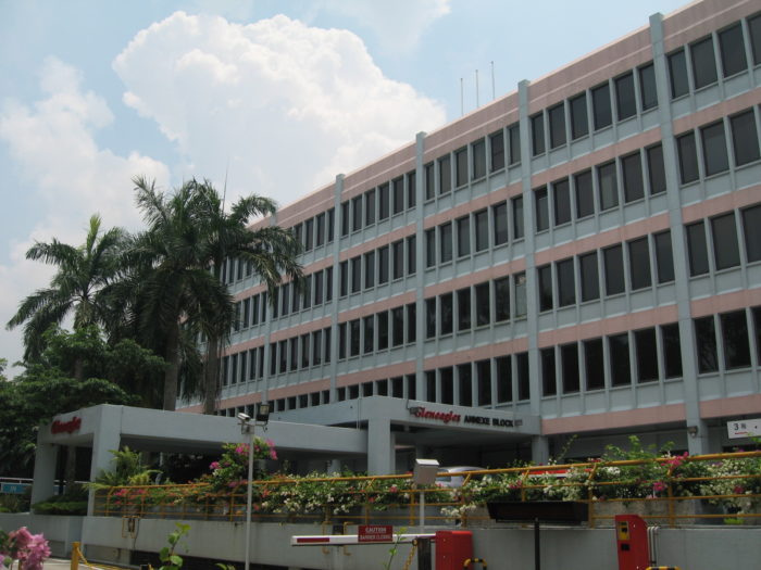 Gleneagles Hospital and Medical Centre 2 wikimediaorg 700x525 - Rumah Sakit Terbaik Di Penang, Ini Rekomendasinya Buat Kamu!