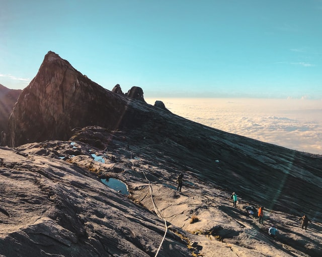 gunung kinabalu malaysia - 7 Rekomendasi Tempat Menarik di Kota Kinabalu untuk Pelancong