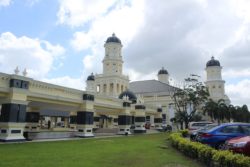 mosque 4744664 1280 250x167 - 5 Tempat Menarik di Johor untuk Wisatawan