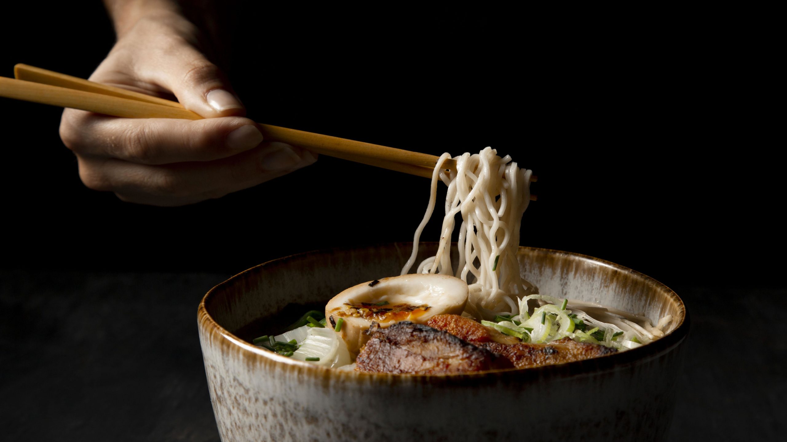 makanan jepang 1 scaled - Rekomendasi Makanan Khas Jepang Yang Wajib Di Coba!